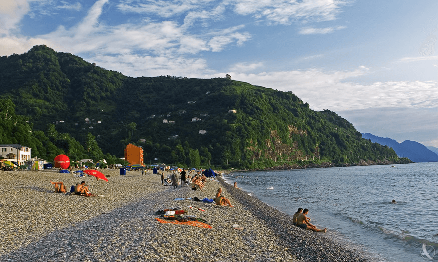 На пляже / Фото&nbsp;George Kvizhinadze / wikimedia