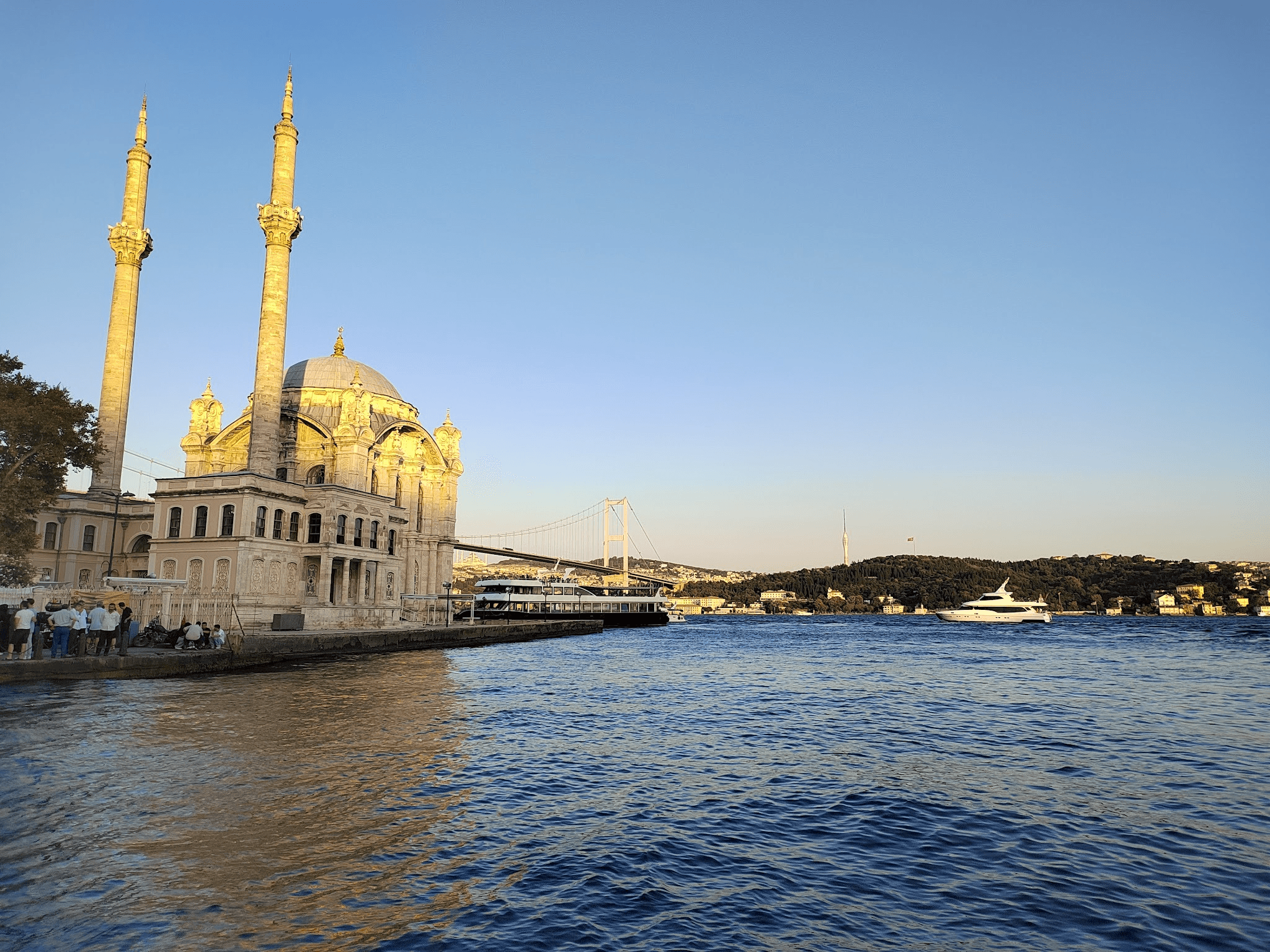 Ортакёй на закате. Фото Дарины Устич