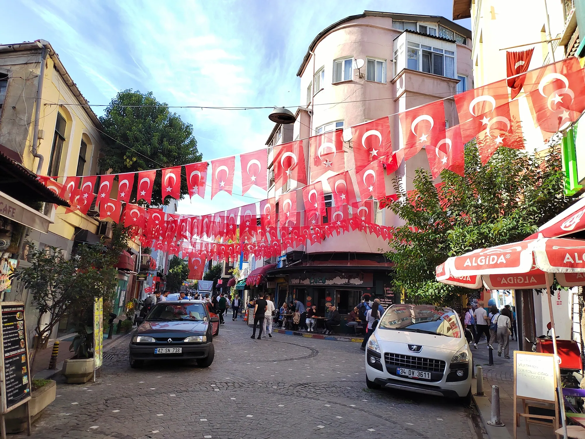 Колорит улочек Балата. Фото Дарины Устич