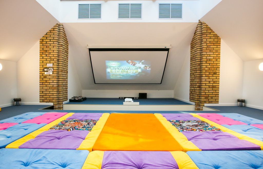 Зона отдыха в хостеле CapsLock (фото на Суточно.ру)