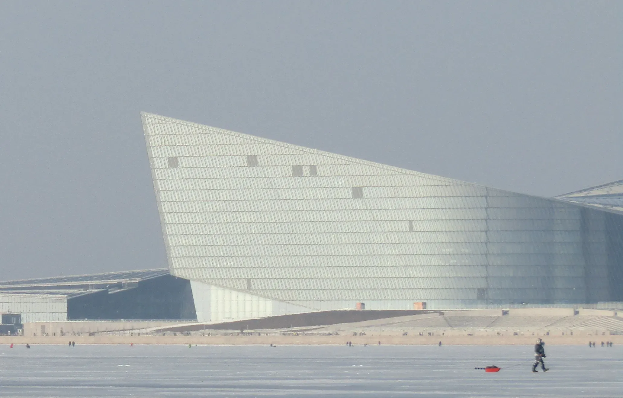 Многофункциональное здание / wikimedia