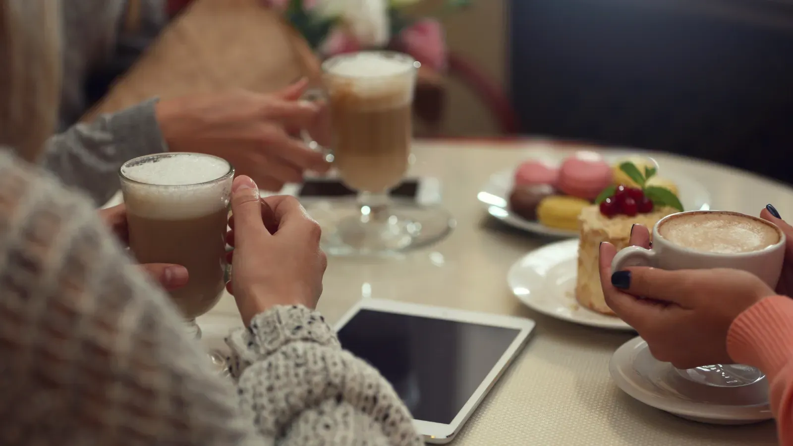 По кофейку? pixelshot / Canva