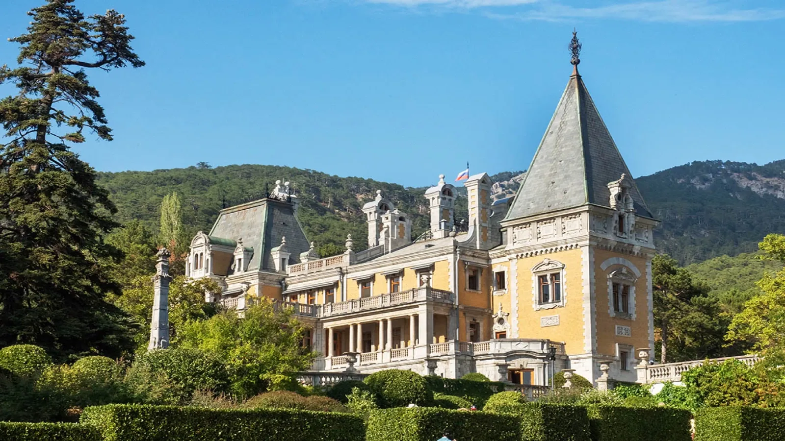 Куда поехать в октябре