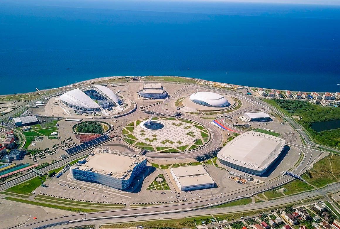 Олимпийский парк на побережье Сириуса (Maykova Galina / Shutterstock)