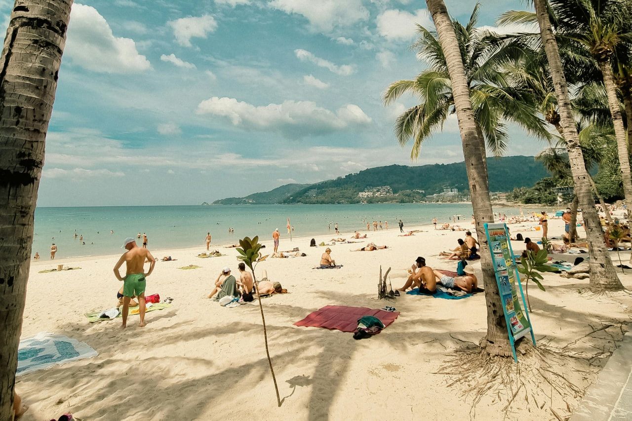 Пляж Патонг. Фото: Dee Onederer | Pexels