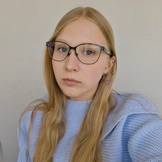 Полина Давыдова