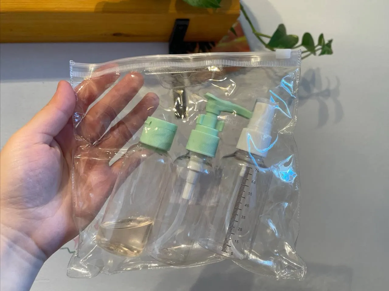 Баночки для ручной клади. Я купила их в «Галамарте»