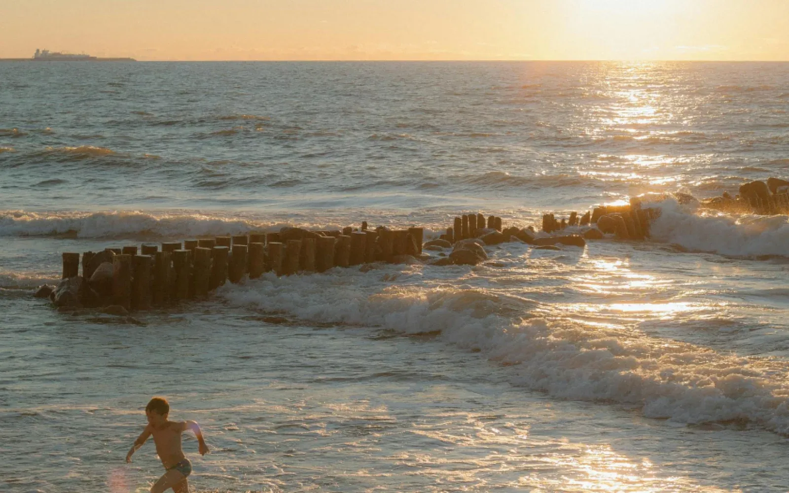 Пляжи Зеленоградска: полный гид по лучшим местам для купания