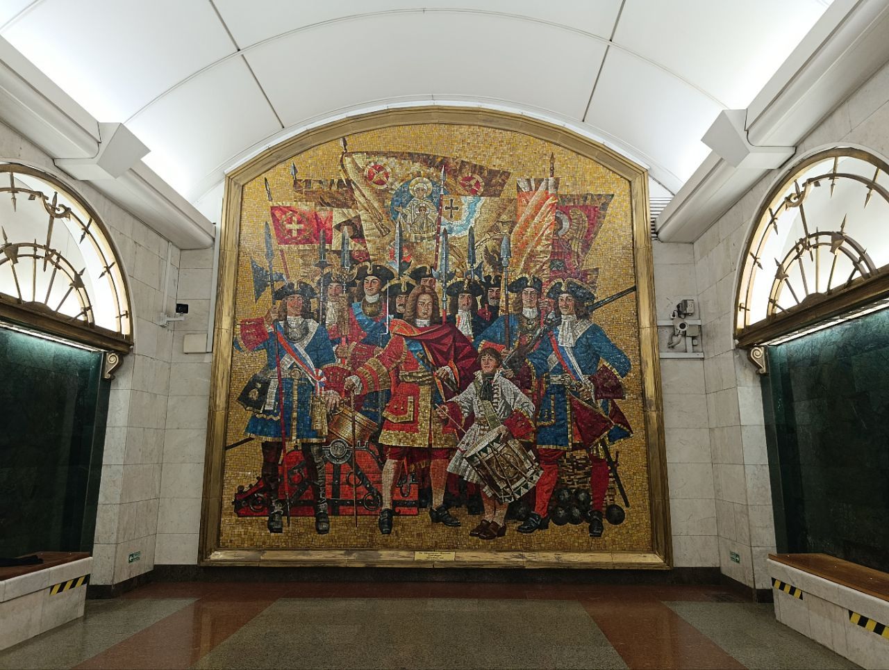 samye-krasivye-stantsii-metro-spb5.jpg