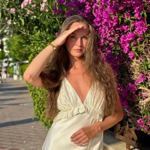 Саша Тихонова
