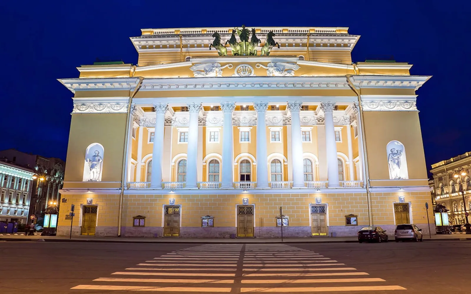 Театры Петербурга