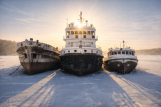 Здесь корабли буквально вмёрзли в лёд